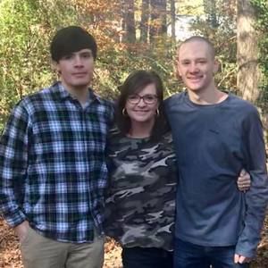 Meet your Posher, April